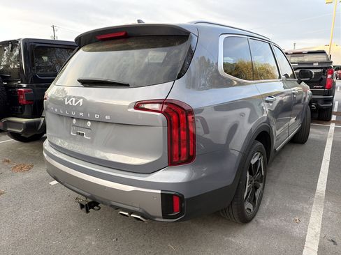 Used 2025 Kia Telluride S image 5
