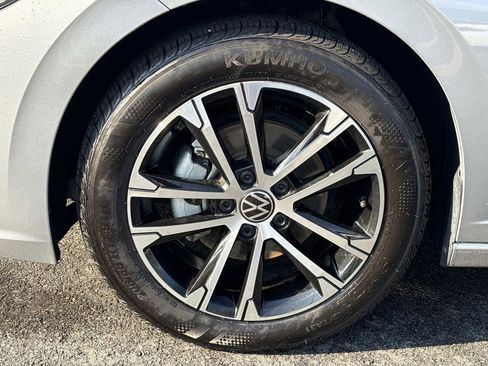 Used 2023 Volkswagen Jetta Sport FWD image 6