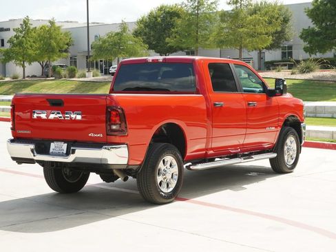 Used 2026 RAM 2500 Big Horn AWD/4WD image 8