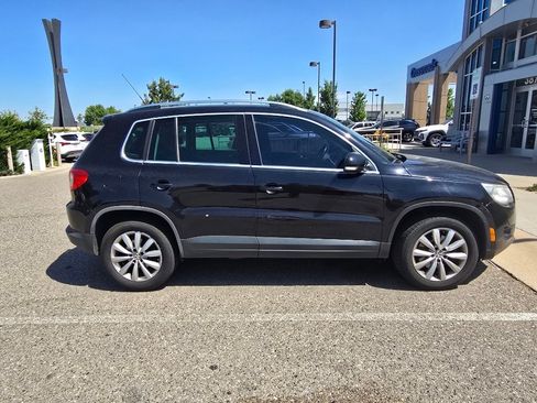 Used 2011 Volkswagen Tiguan SE AWD/4WD image 17