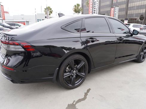 Used 2024 Honda Accord Sport image 7