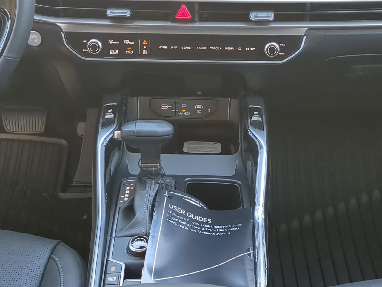 New 2026 Kia Sorento S FWD image 16