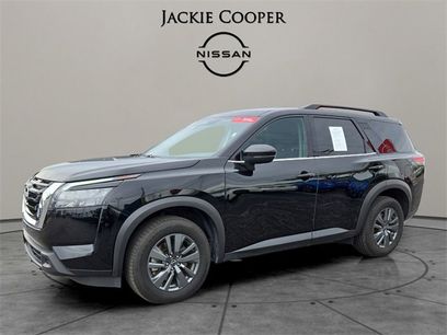 Certified 2024 Nissan Pathfinder SV