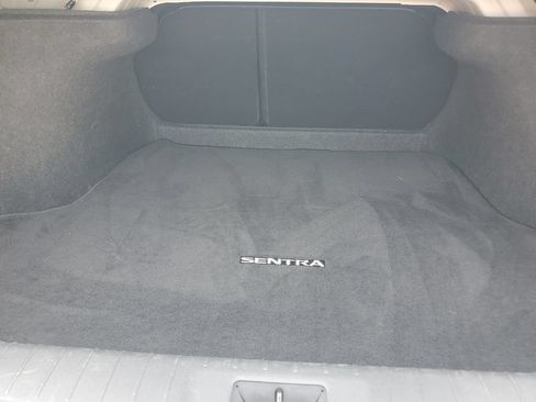 Used 2024 Nissan Sentra SV FWD image 28