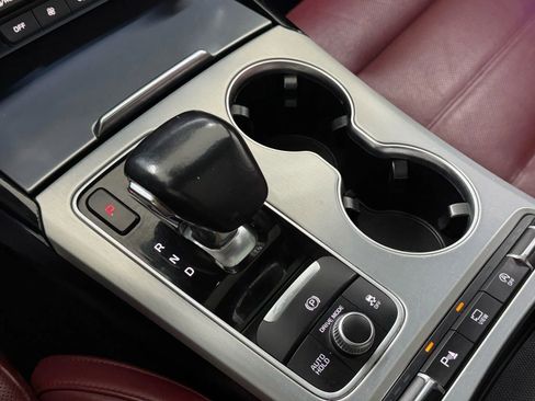 Used 2019 Kia Stinger GT2 image 26