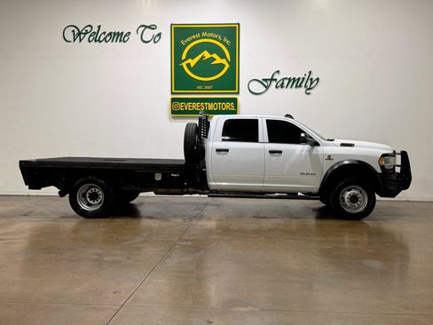 Used 2022 RAM 5500 Tradesman w/ Max Tow Package AWD/4WD image 2