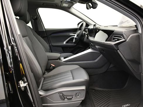 Used 2025 Audi Q5 Premium w/ Convenience Package AWD/4WD image 46