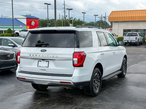 Used 2024 Ford Expedition XLT AWD/4WD image 17