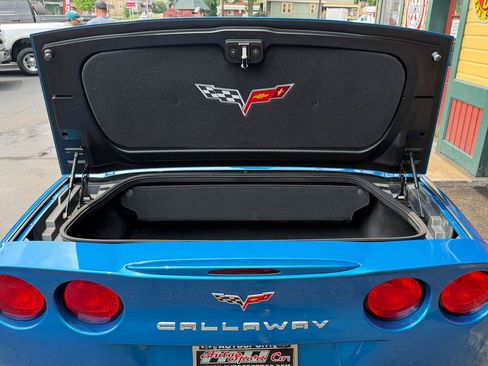Used 2009 Chevrolet Corvette Convertible w/ Preferred Equipment Group RWD image 25