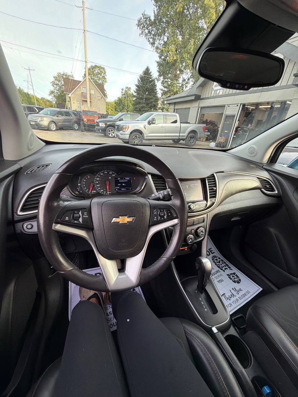 Used 2020 Chevrolet Trax LT w/ LT Convenience Package FWD image 25