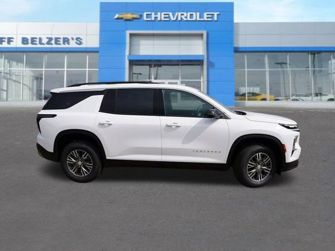 New 2026 Chevrolet Traverse LT w/ Driver Confidence Package image 2