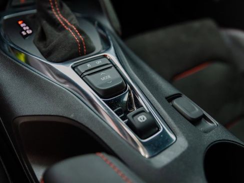 Used 2019 Chevrolet Camaro ZL1 image 33