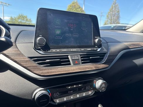 Used 2019 Nissan Altima 2.5 SL AWD/4WD image 11