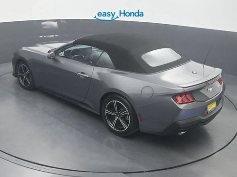 Used 2025 Ford Mustang Premium RWD image 21