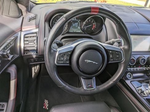 Used 2020 Jaguar F-TYPE Convertible image 12