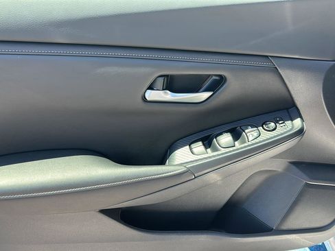 Used 2023 Nissan Sentra SV w/ All-Weather Package FWD image 11