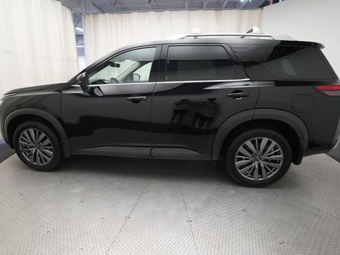 Certified 2025 Nissan Pathfinder SL w/ SL Premium Package AWD/4WD image 25