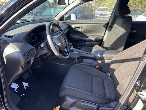 Used 2023 Honda HR-V Sport image 17