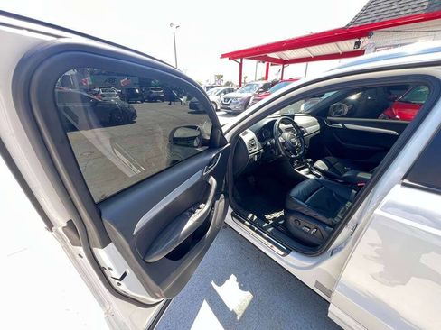Used 2018 Audi Q3 2.0T Premium w/ Convenience Package FWD image 9