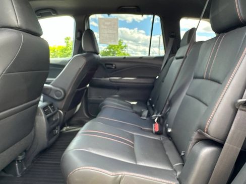 Used 2023 Honda Passport TrailSport image 39