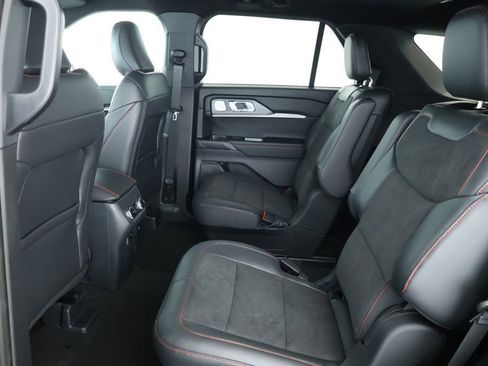 Used 2025 Ford Explorer ST w/ Sun And Sound Package image 18