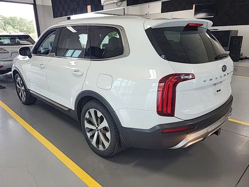 Used 2021 Kia Telluride EX w/ EX Premium Package FWD image 5