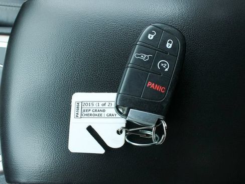 Used 2015 Jeep Grand Cherokee Limited AWD/4WD image 30