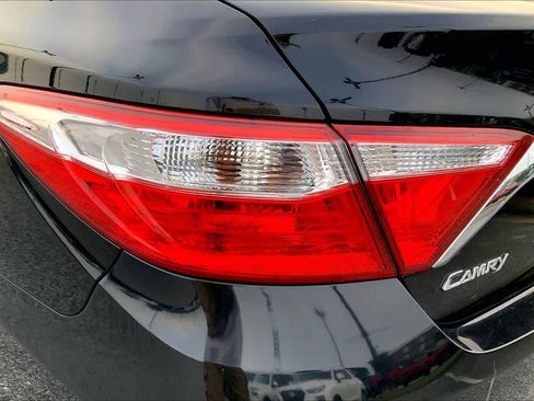 Used 2016 Toyota Camry XLE image 27