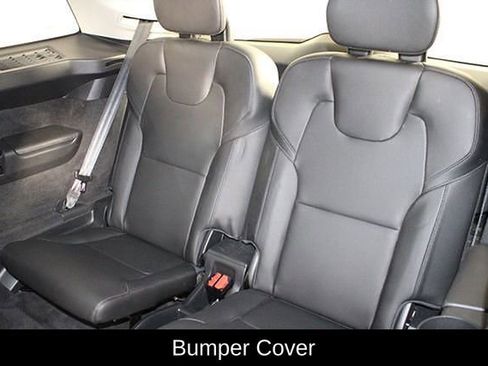 Used 2021 Volvo XC90 T6 Momentum w/ Protection Package Premier image 15