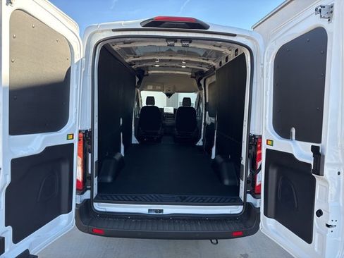New 2026 Ford Transit 250 148 Medium Roof w/ Load Area Protection Package image 10