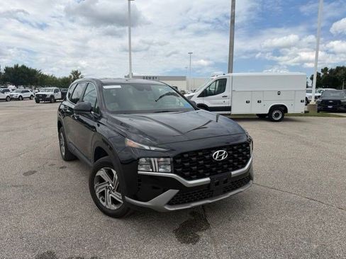 Used 2023 Hyundai Santa Fe SE AWD/4WD image 2