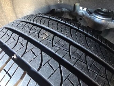 Used 2023 Ford Explorer XLT w/ Equipment Group 202A RWD image 14