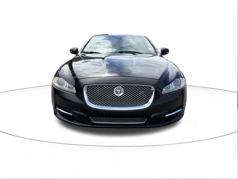Used 2013 Jaguar XJ L Portfolio RWD image 8