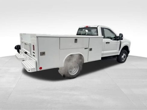 New 2025 Ford F350 XL w/ XL Chrome Package image 3