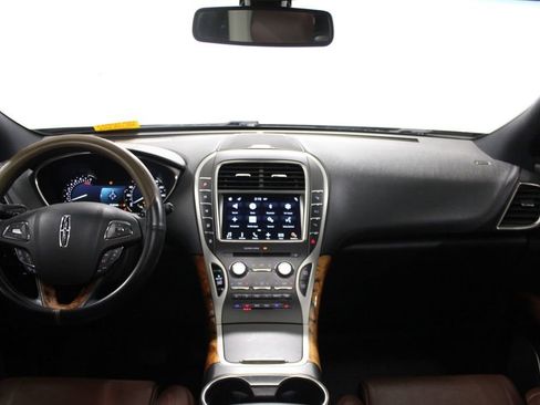 Used 2016 Lincoln MKX Reserve w/ Luxury Package AWD/4WD image 17