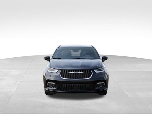 New 2026 Chrysler Pacifica Select AWD/4WD image 7