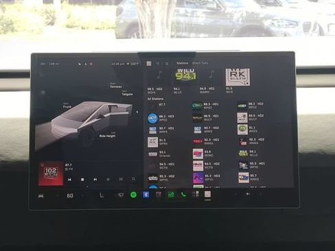 Used 2024 Tesla Cybertruck AWD Crew Cab image 19