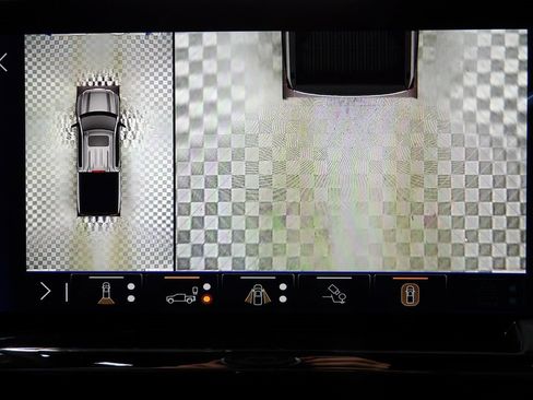 Used 2024 Chevrolet Silverado 1500 ZR2 w/ Technology Package image 15