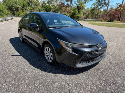Used 2022 Toyota Corolla LE FWD image 7