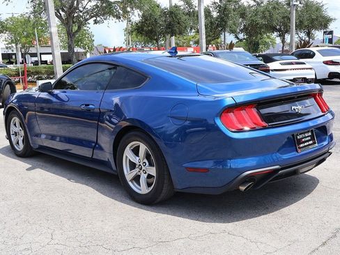 Used 2022 Ford Mustang Coupe RWD image 7