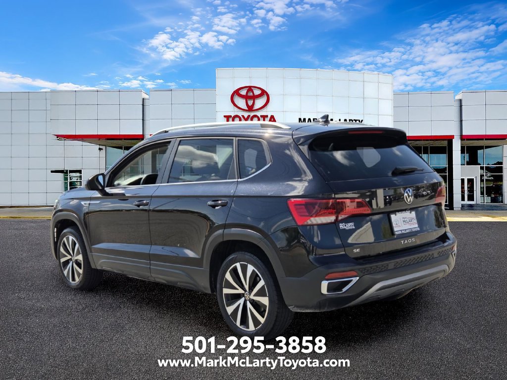 Used 2024 Volkswagen Taos SE FWD image 3