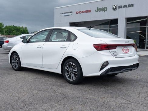 Used 2024 Kia Forte LXS FWD image 3
