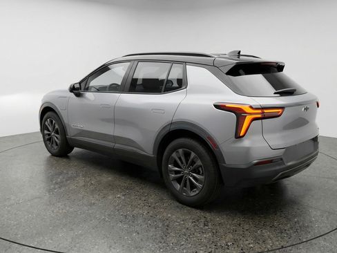 Used 2025 Chevrolet Equinox LT image 6