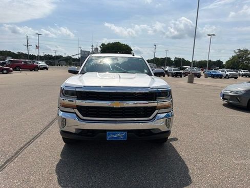 Used 2018 Chevrolet Silverado 1500 LT w/ All Star Edition AWD/4WD image 2