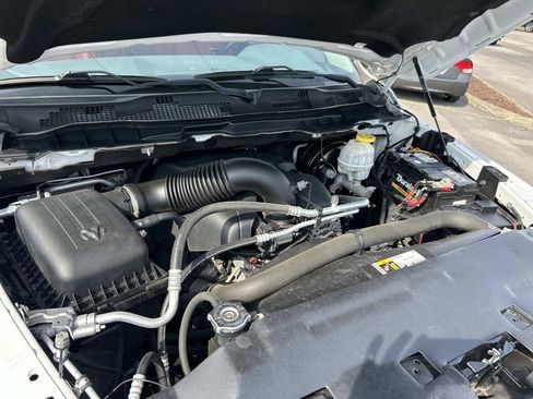 Used 2019 RAM 1500 Big Horn image 17