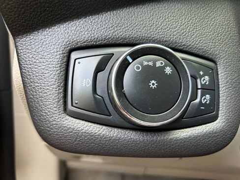 Used 2014 Ford C-MAX SEL w/ Equipment Group 302A FWD image 17