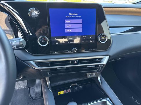 Certified 2025 Lexus RX 350 FWD image 25