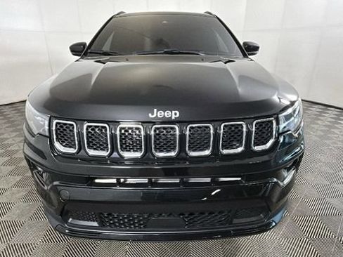 Used 2024 Jeep Compass Limited AWD/4WD image 8