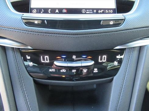 Certified 2025 Cadillac XT5 Premium Luxury image 27