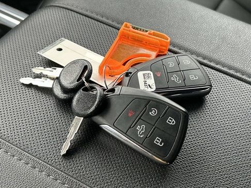 Used 2023 Chevrolet Silverado 1500 LTZ image 37